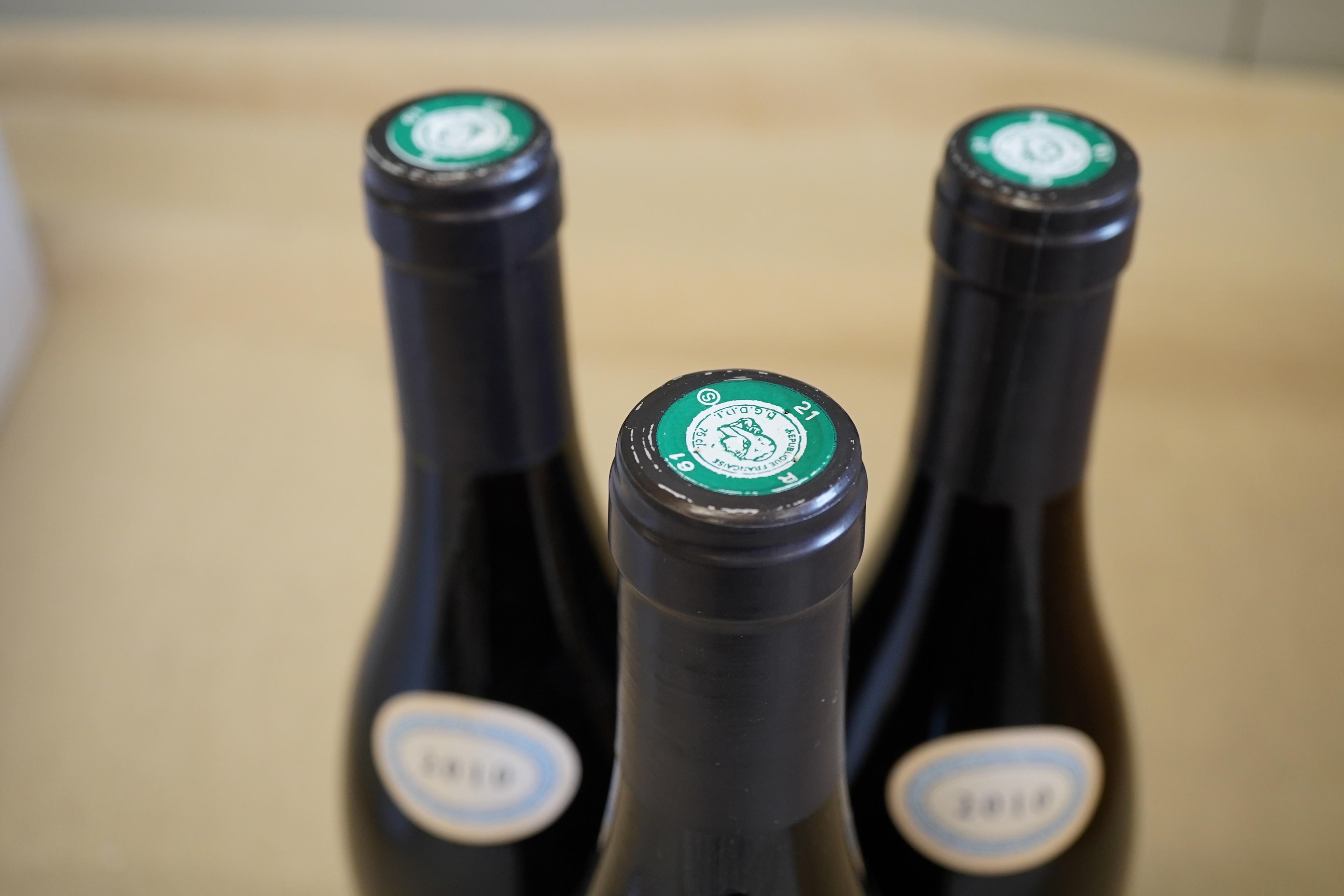 Domaine Poulleau Pere et Fils, Chorey-lès-Beaune, 2010